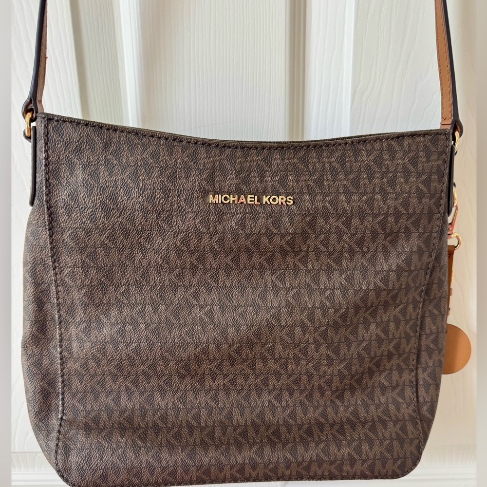 Michael Kors Jet Set Travel Large Logo Messenger Bag